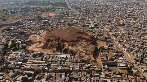 The Kano City-State Rise: An Exploration into Medieval West African Trade and Political Transformation